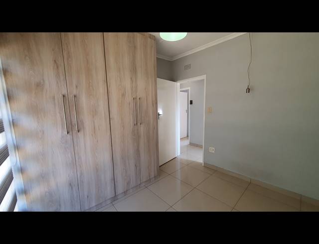 3 BEDROOM FREEHOLD FOR SALE IN BRACKENDOWNS